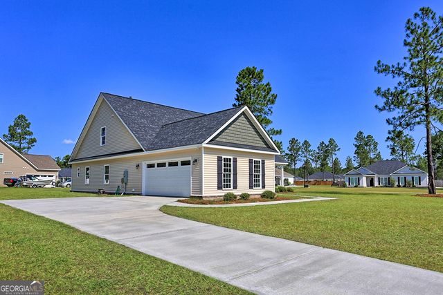 225 Alcovy Circle, Ellabell, GA 31308