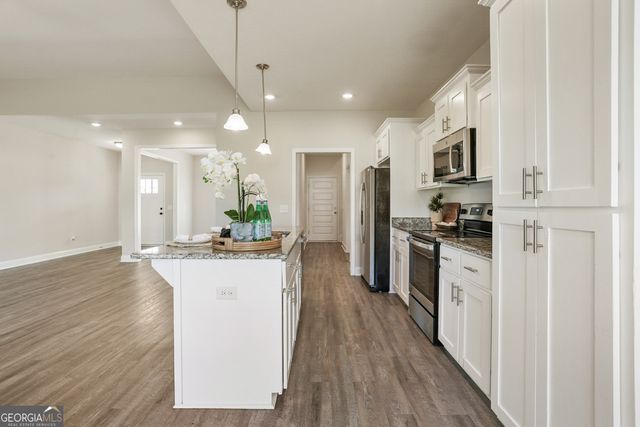 225 Alcovy Circle, Ellabell, GA 31308