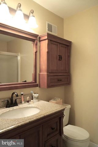 7807 SPRUCE MILL DR #700, Yardley, PA 19067