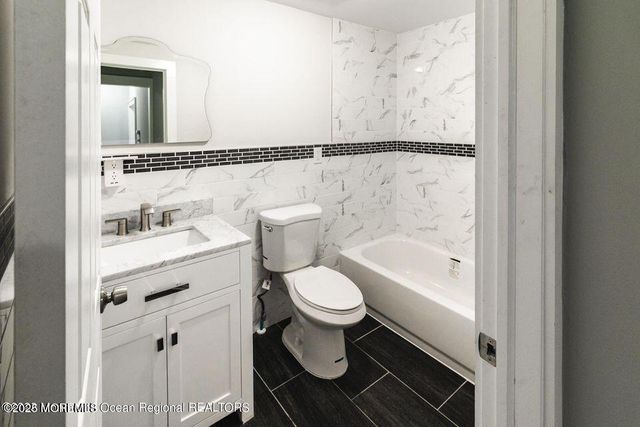 306 Henley Avenue A, Pine Beach, NJ 08741