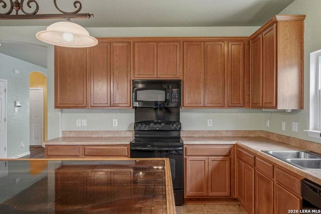 2102 Red Rock Crossing, San Antonio, TX 78245