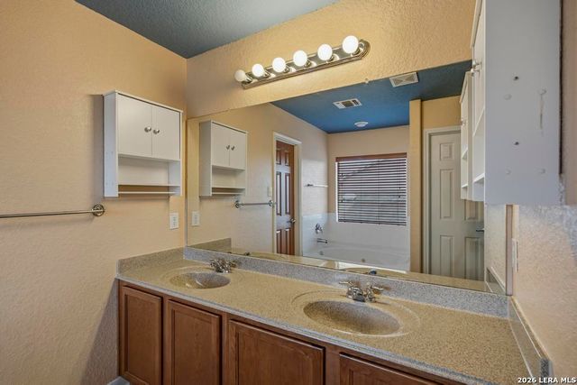 2102 Red Rock Crossing, San Antonio, TX 78245