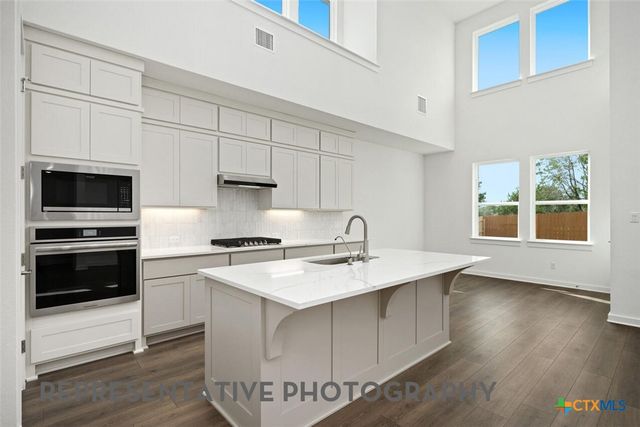 6301 Comanche Moon Trail, Austin, TX 78747