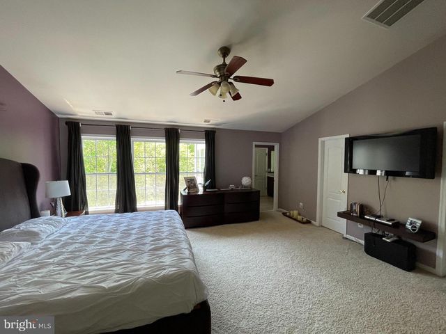 22098 AVONWORTH SQ, Broadlands, VA 20148