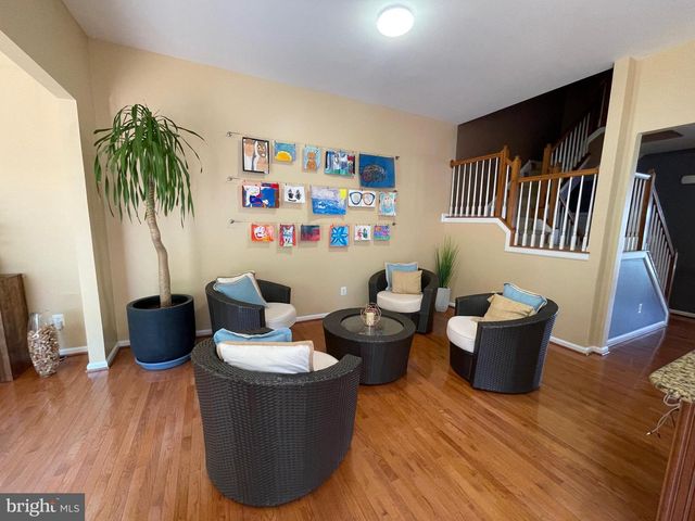 22098 AVONWORTH SQ, Broadlands, VA 20148
