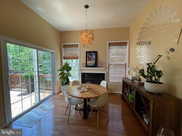 22098 AVONWORTH SQ, Broadlands, VA 20148