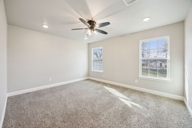 704 E Jefferson Street, Waxahachie, TX 75165