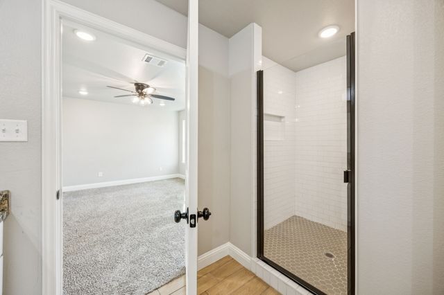 704 E Jefferson Street, Waxahachie, TX 75165