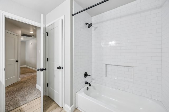 704 E Jefferson Street, Waxahachie, TX 75165