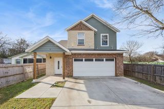 704 E Jefferson Street, Waxahachie, TX 75165