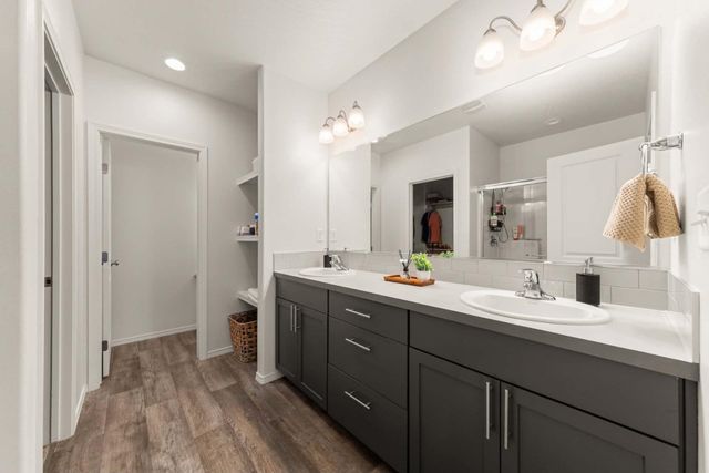220 S Lawson St, Airway Heights, WA 99001