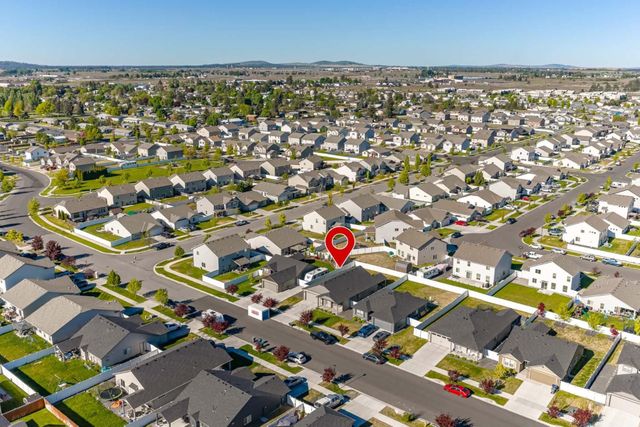220 S Lawson St, Airway Heights, WA 99001