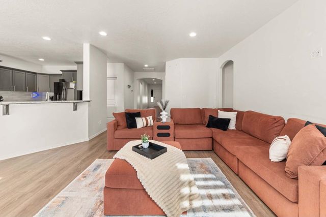 220 S Lawson St, Airway Heights, WA 99001