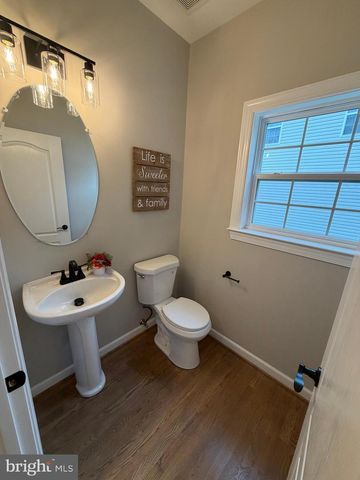 4016 FOX GATE LN, Upper Marlboro, MD 20772