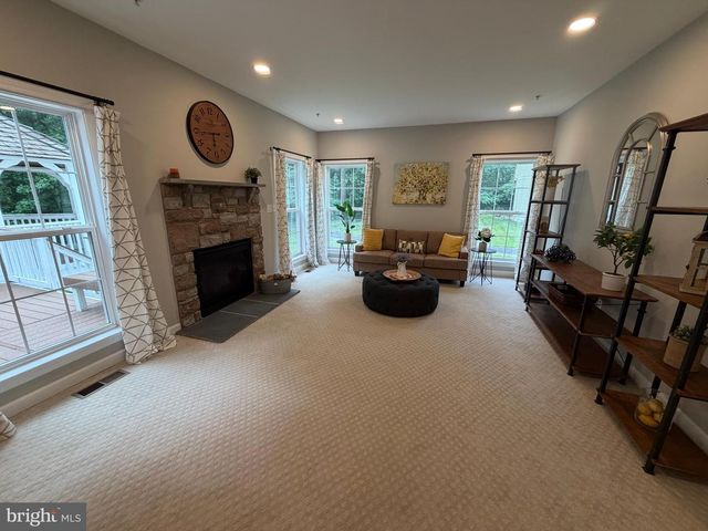 4016 FOX GATE LN, Upper Marlboro, MD 20772
