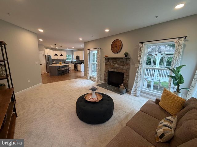 4016 FOX GATE LN, Upper Marlboro, MD 20772