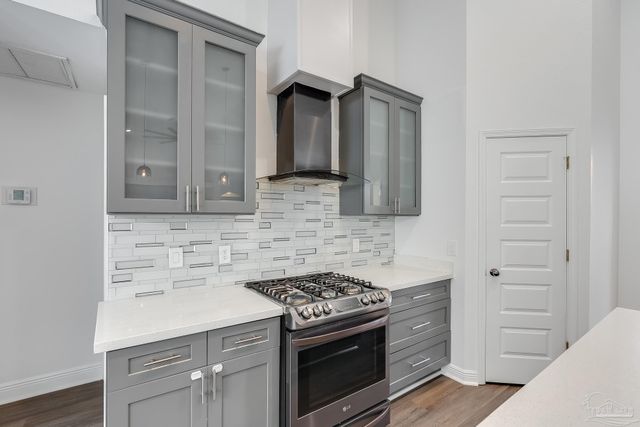 4121 Bamboo Dr, Pensacola, FL 32526