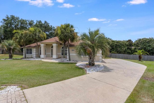 4121 Bamboo Dr, Pensacola, FL 32526