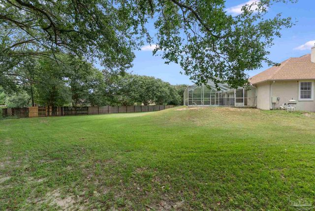 4121 Bamboo Dr, Pensacola, FL 32526