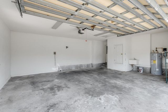 4121 Bamboo Dr, Pensacola, FL 32526