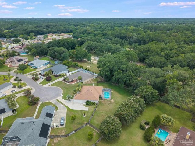 4121 Bamboo Dr, Pensacola, FL 32526
