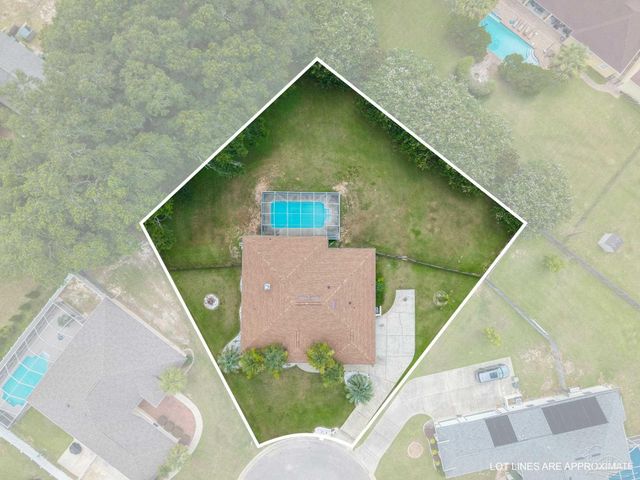 4121 Bamboo Dr, Pensacola, FL 32526