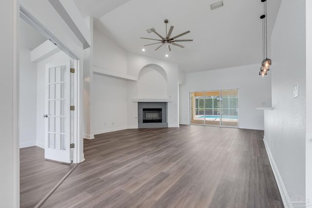 4121 Bamboo Dr, Pensacola, FL 32526