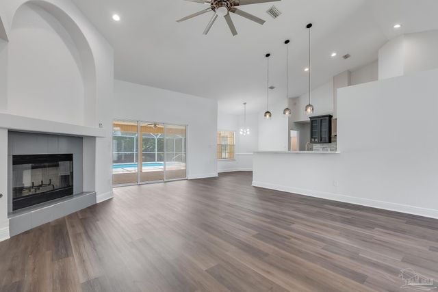 4121 Bamboo Dr, Pensacola, FL 32526