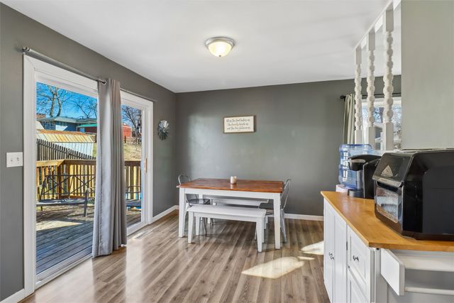 705 E Competine Street, Knoxville, IA 50138