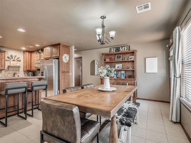 958 Cotswold Court, Blanchard, OK 73010