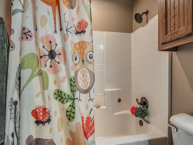 958 Cotswold Court, Blanchard, OK 73010