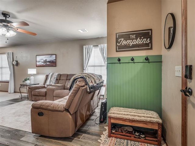 958 Cotswold Court, Blanchard, OK 73010