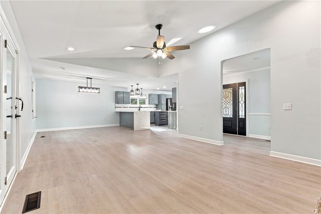 203 Knoxwood Court, Anderson, SC 29621