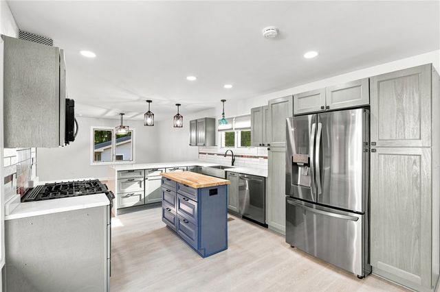 203 Knoxwood Court, Anderson, SC 29621