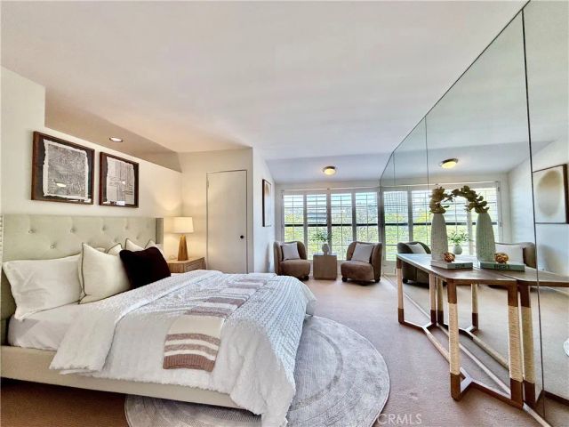 3884 Fredonia Drive F, Los Angeles, CA 90068