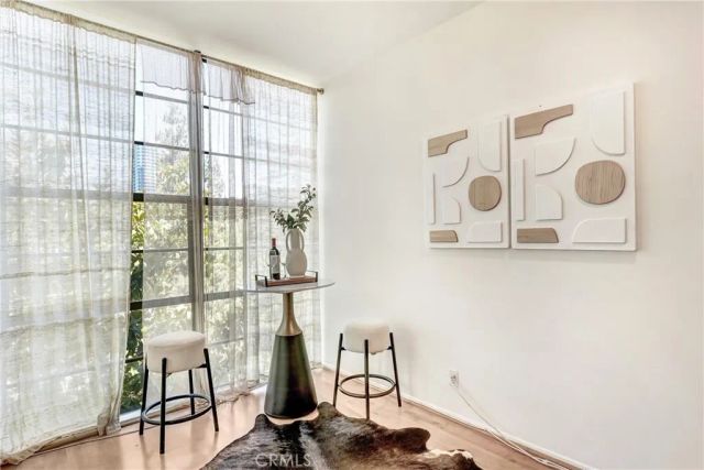 3884 Fredonia Drive F, Los Angeles, CA 90068