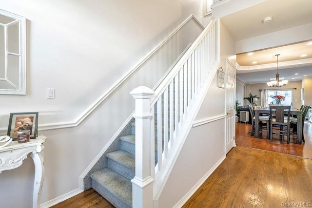 128 Cinnamon Court, Melville, NY 11747