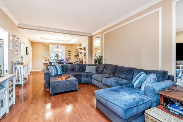 128 Cinnamon Court, Melville, NY 11747