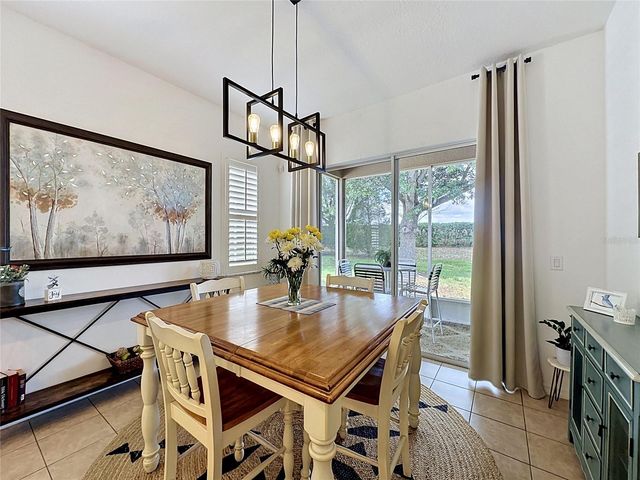 135 CREPE MYRTLE DR, Groveland, FL 34736