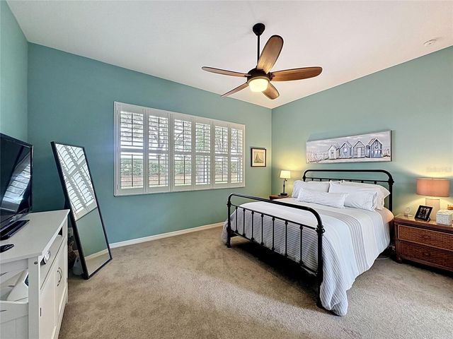 135 CREPE MYRTLE DR, Groveland, FL 34736