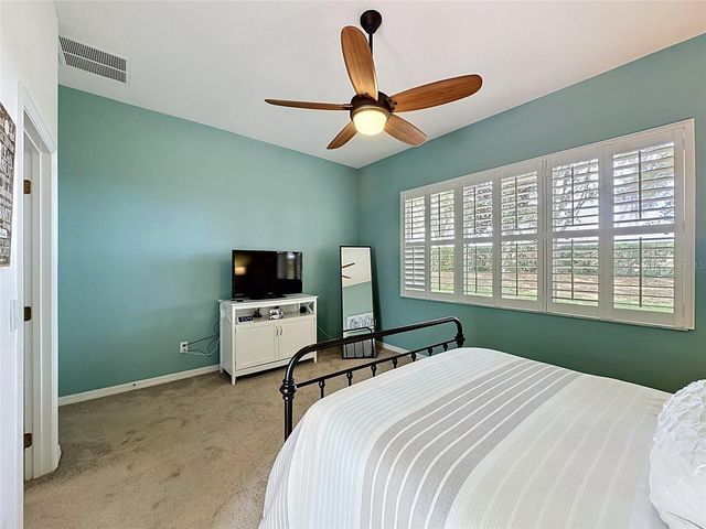 135 CREPE MYRTLE DR, Groveland, FL 34736