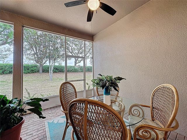 135 CREPE MYRTLE DR, Groveland, FL 34736