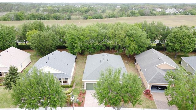 135 CREPE MYRTLE DR, Groveland, FL 34736