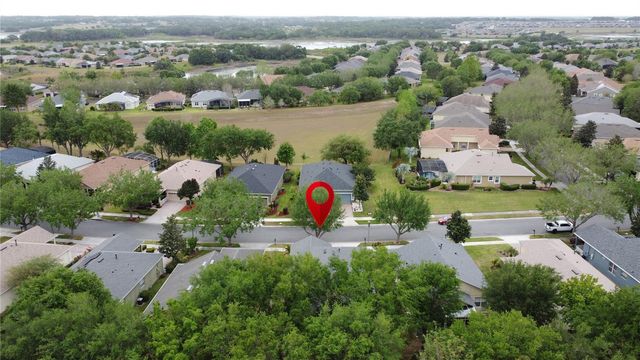 135 CREPE MYRTLE DR, Groveland, FL 34736