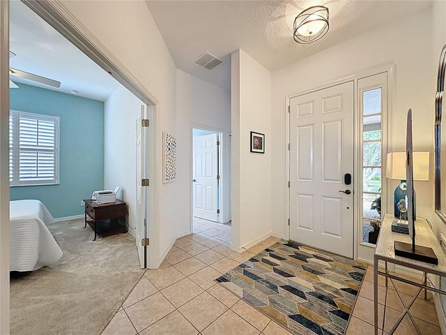 135 CREPE MYRTLE DR, Groveland, FL 34736