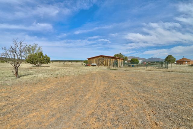 21 Via Conejo, Edgewood, NM 87015