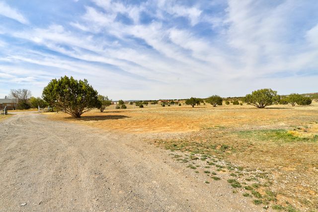 21 Via Conejo, Edgewood, NM 87015