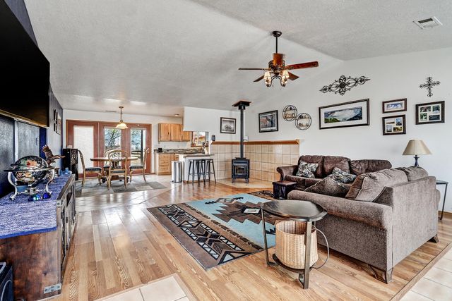 21 Via Conejo, Edgewood, NM 87015