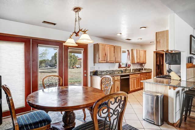 21 Via Conejo, Edgewood, NM 87015