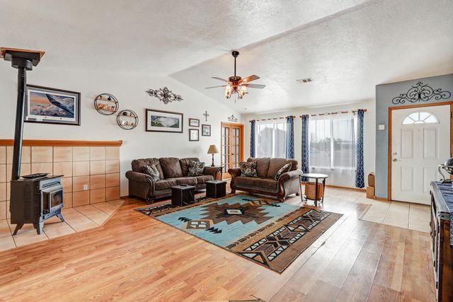 21 Via Conejo, Edgewood, NM 87015